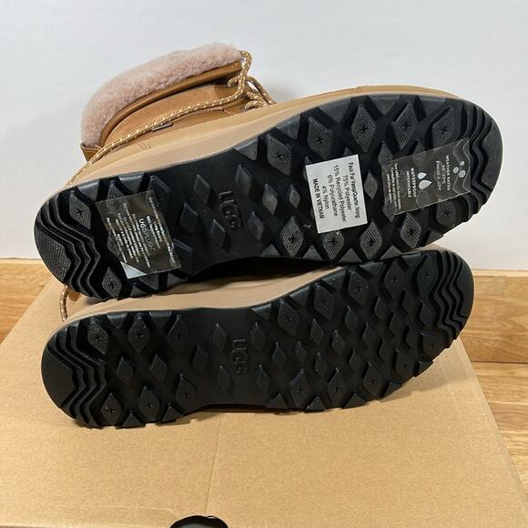 NEW UGG‎ 9.5 Women's Chestnut Adirondack Waterproof Wool Blend Insulated Boots - Picture 10 of 12